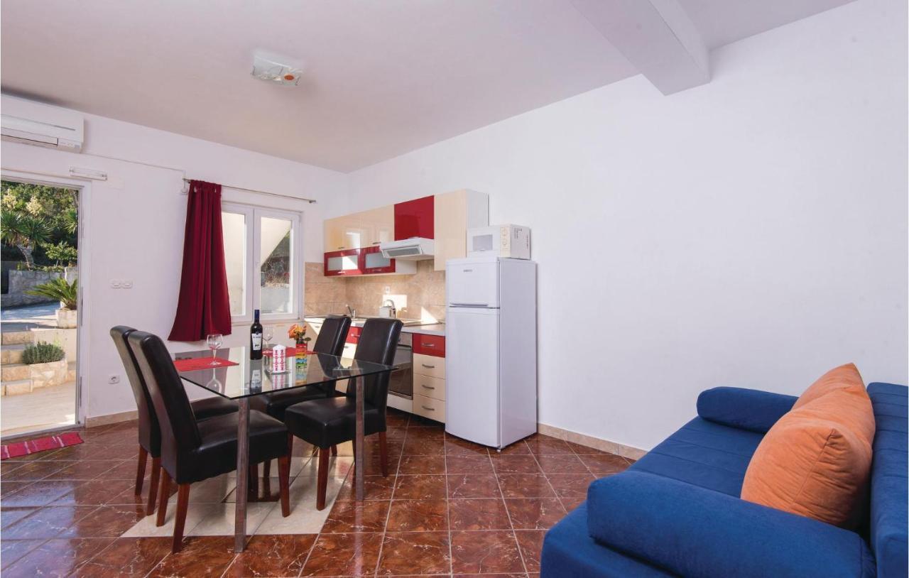 Gorgeous Apartment In Dubrava With Kitchen Екстер'єр фото